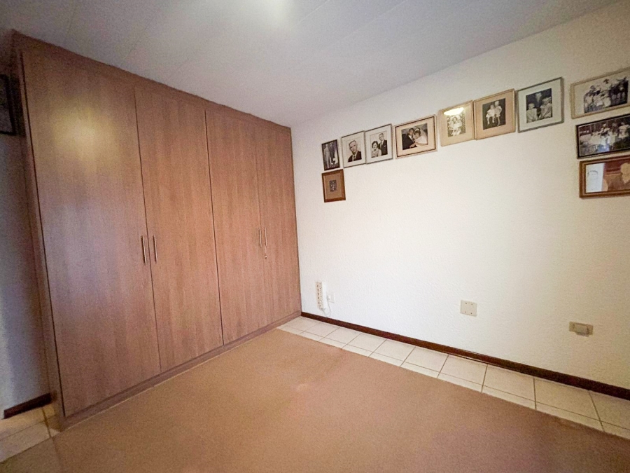 2 Bedroom Property for Sale in Potchefstroom North West